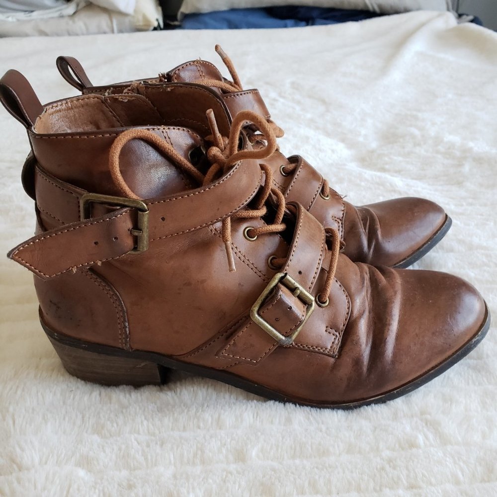 Forever 21 Ankle Oxford Boot Size 8